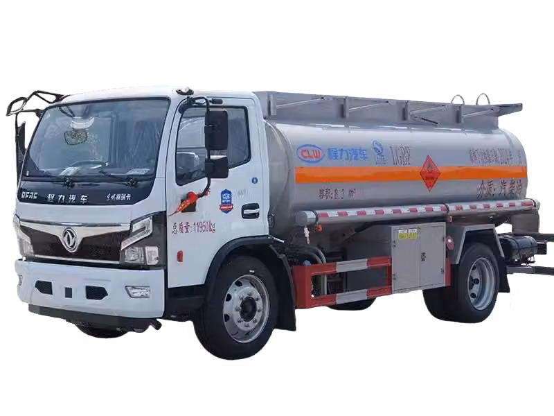 شاحنة صهريج وقود Dongfeng 8.3 متر مكعب لتوصيل محطات الوقود