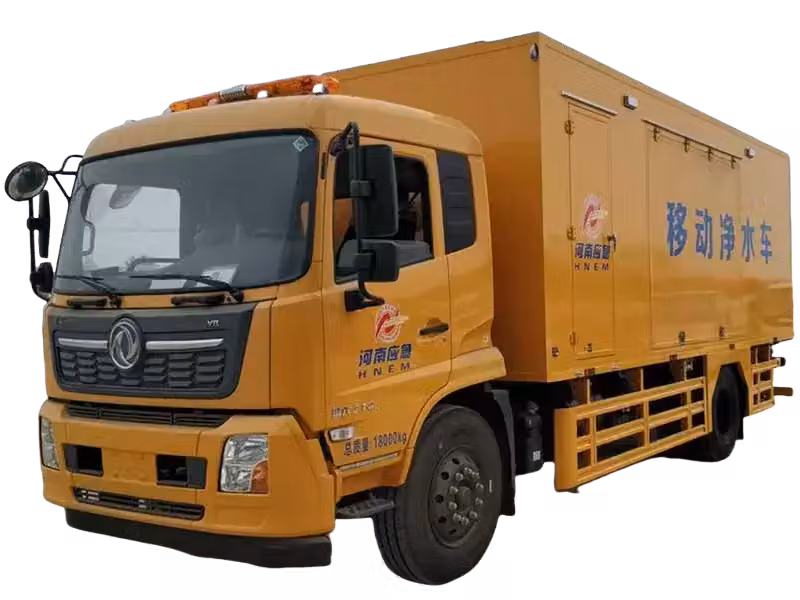 شاحنة تنقية مياه متنقلة Dongfeng للإمداد الريفي
