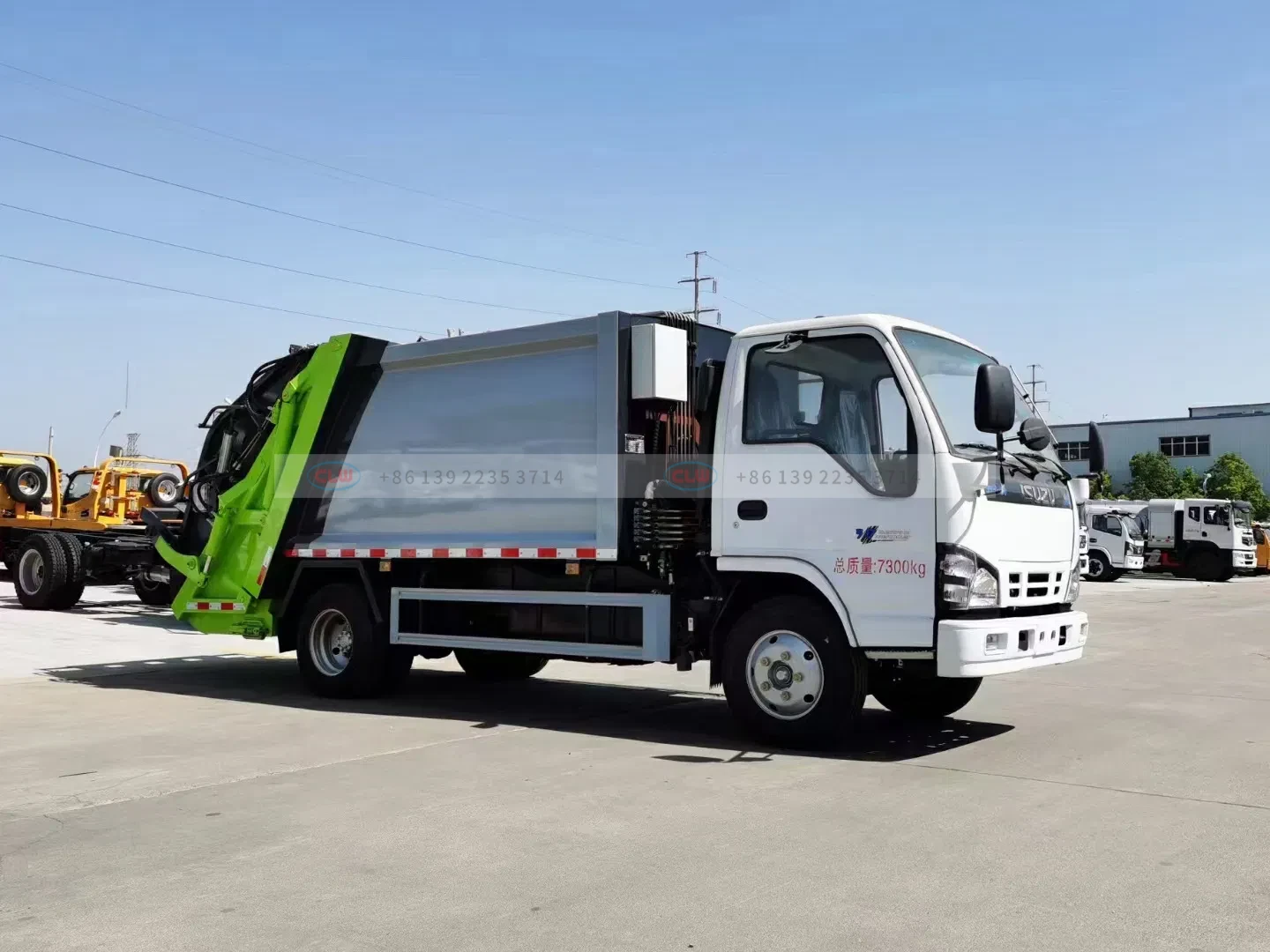 SHACMAN 5cbm Mini Compactor Garbage Truck for Pedestrian Zones