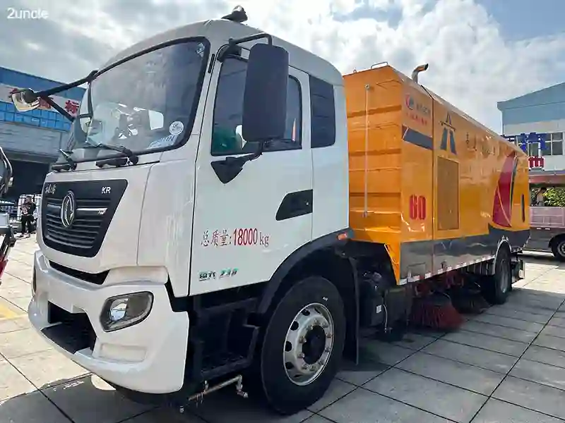 Dongfeng Highway Sweeper for Fast-Road Contracts