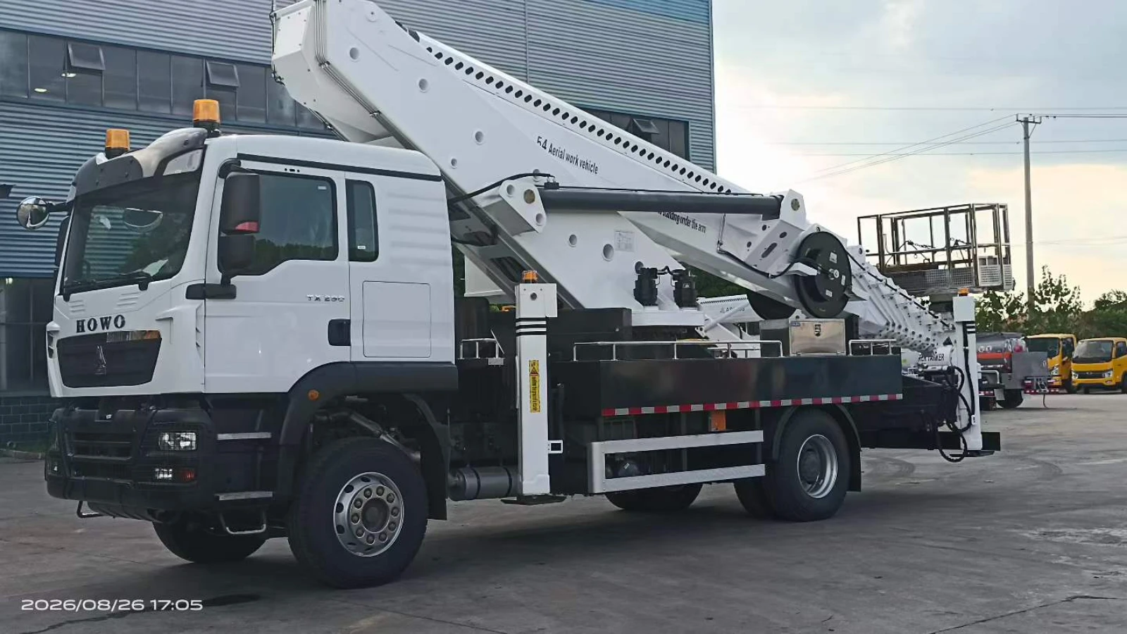 SINOTRUK TX 4X2 54m Telescopic Boom Platform for High-Rise Rescue
