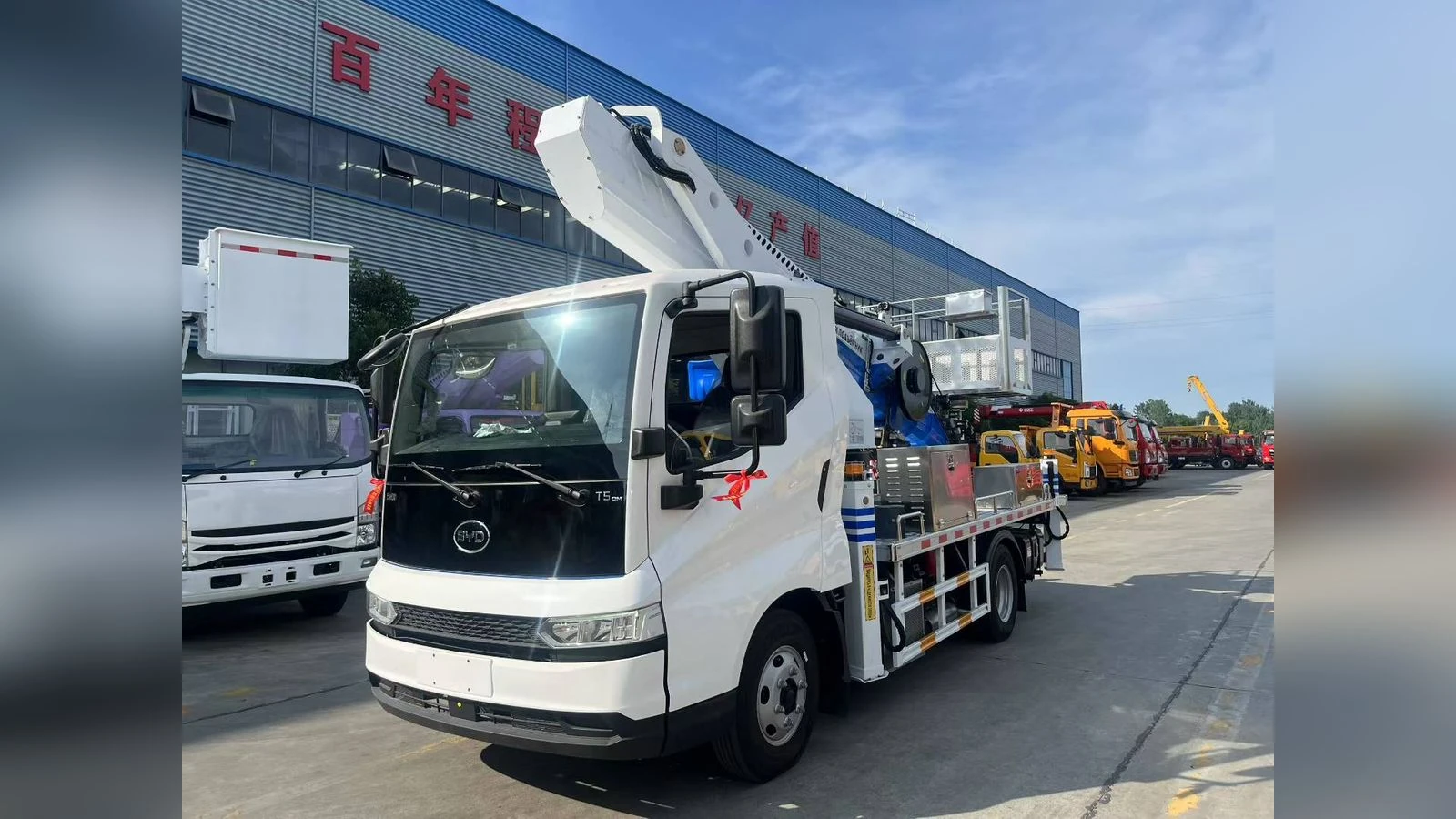 New Product 33m BYD T5 Distance 1000KM DM Aerial Platform Truck | EREV Hybrid Man Lift