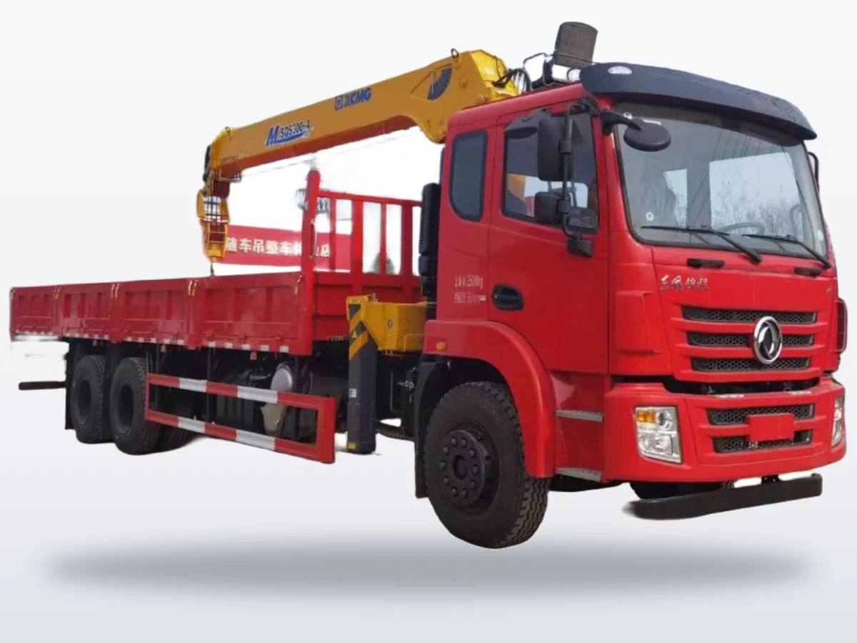 Dongfeng 6x2 with XCMG 12-Ton Crane for Intra-City Loads