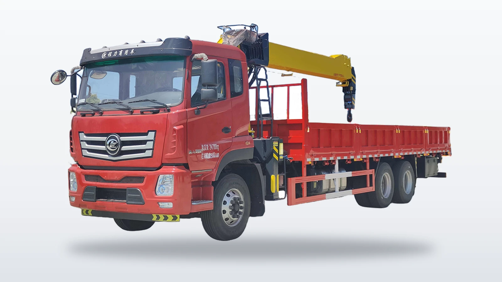 Dongfeng 8x4 with 16 t·m Straight Crane for Multi-Ton Hauls