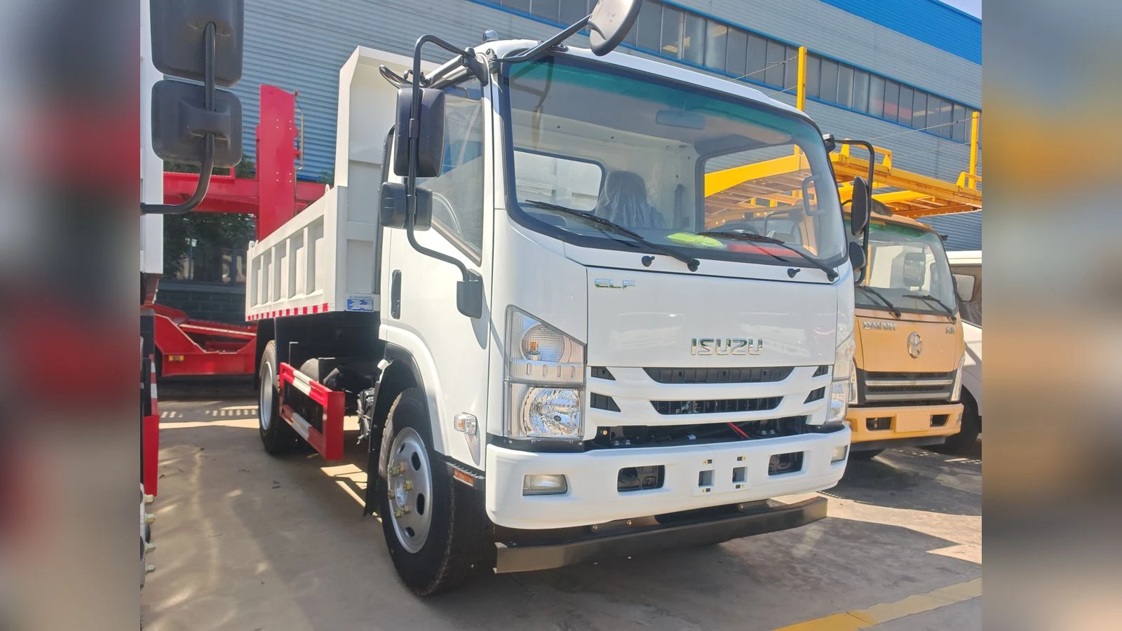 ISUZU 4x4 5cbm Dump Truck for Export | 190HP Euro 6 LHD Tipper Truck with Hydraulic Lifting