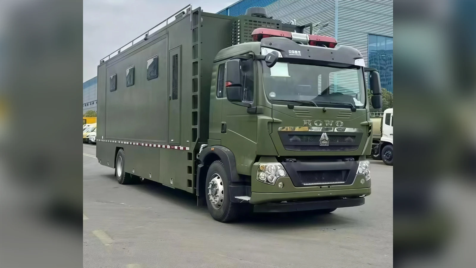 SINOTRUK TX Mobile Accommodation Vehicle for Field Crews & Rescue Teams