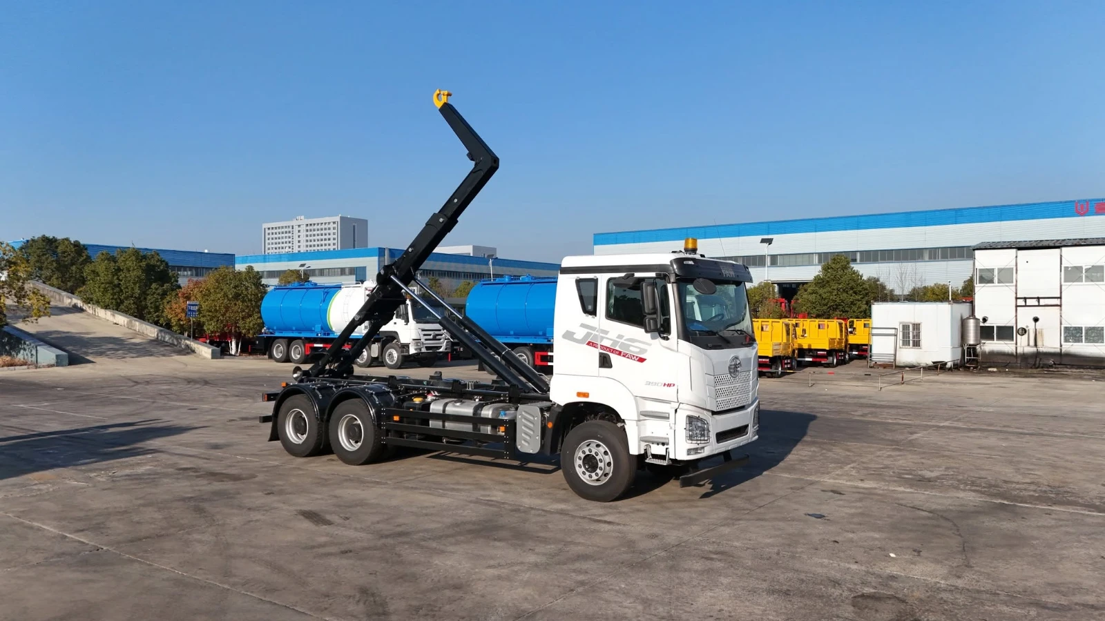 FAW JH6 6x4 Hooklift Truck 390HP, Detachable Container Hook Lifter Garbage Truck For Municipal Waste Collection