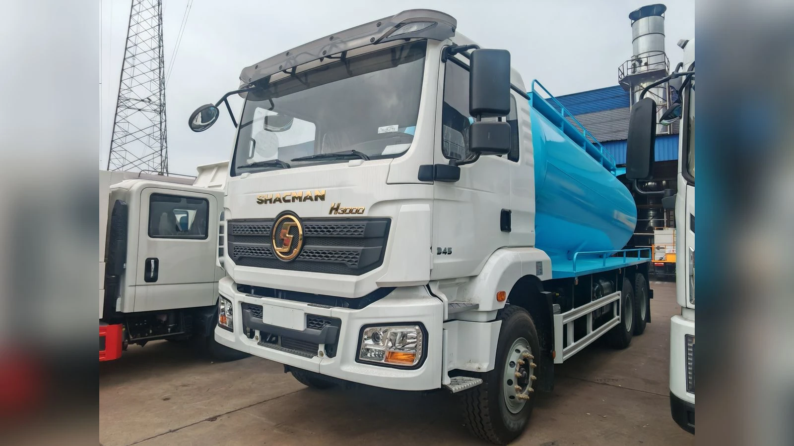 SHACMAN H3000 6x4 345HP 20CBM Sewage Suction Truck Blue Tank with Tool Cabinets
