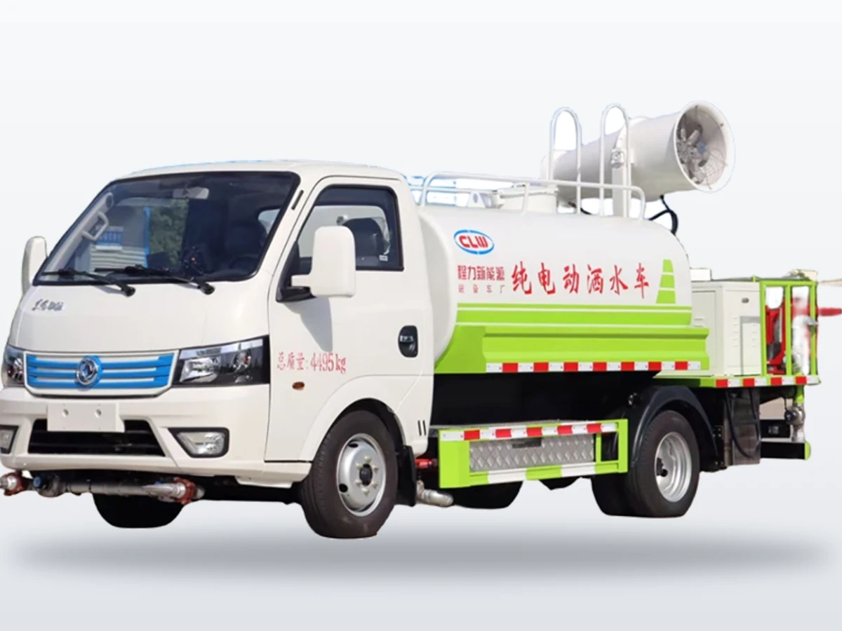 Dongfeng 4X2 3 cbm Water Sprinkler Truck for Road Washing & Greening