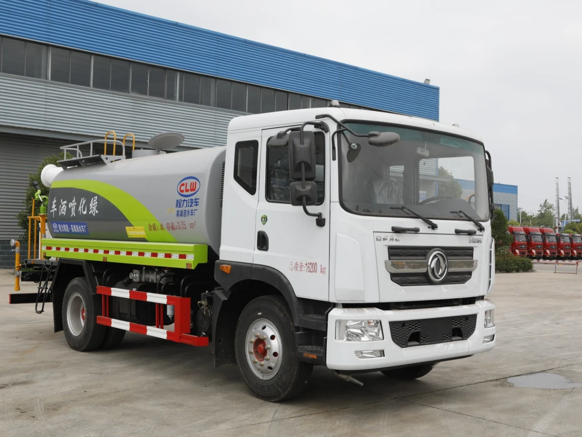 Dongfeng 4X2 12 cbm Water Sprinkler Truck for Road Washing & Greening