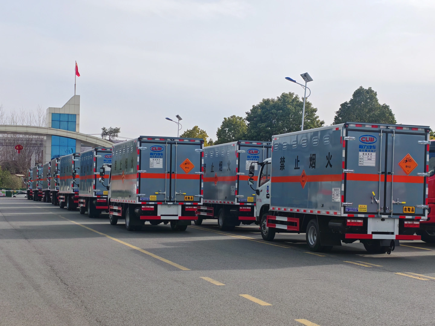 Explosion-proof fleet from the tail