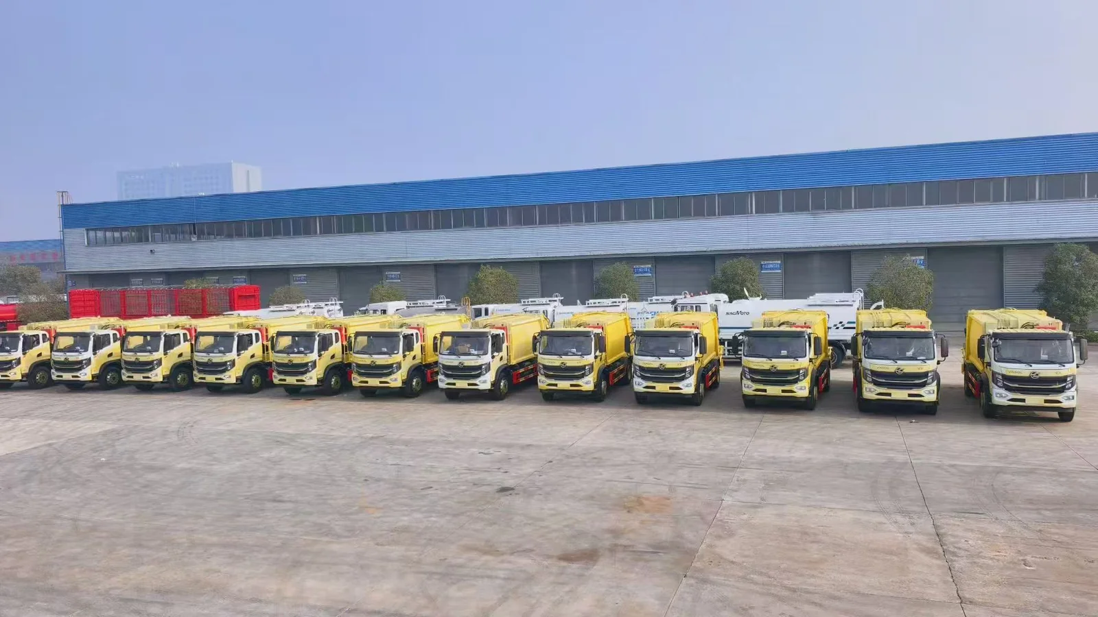 garbage truck fleet front lineup