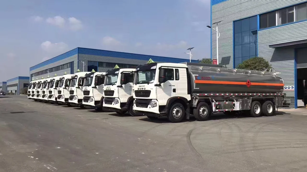 10 Units Sinotruk HOWO Twenty-Cubic-Metre Two-Compartment Fuel Tankers for Kazakhstan