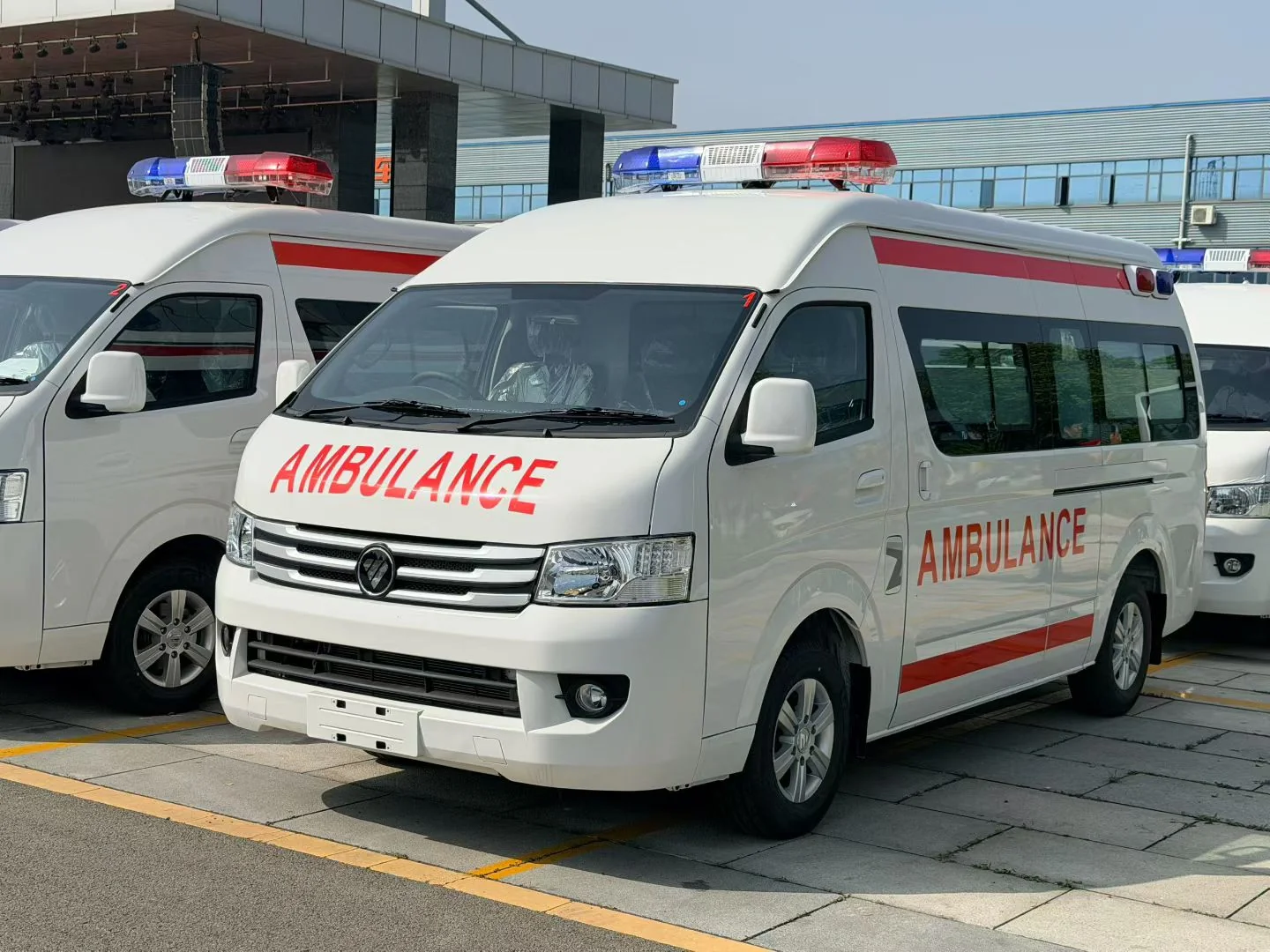 Foton G9 ambulance head vehicle