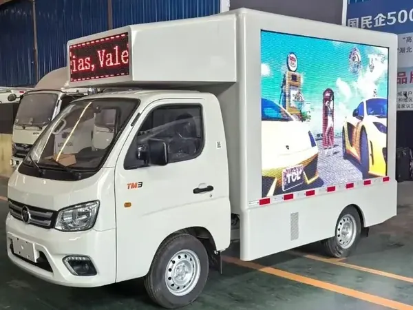 Camion de publicité LED mobile Foton TM3 4x2 - écran LED pleine couleur