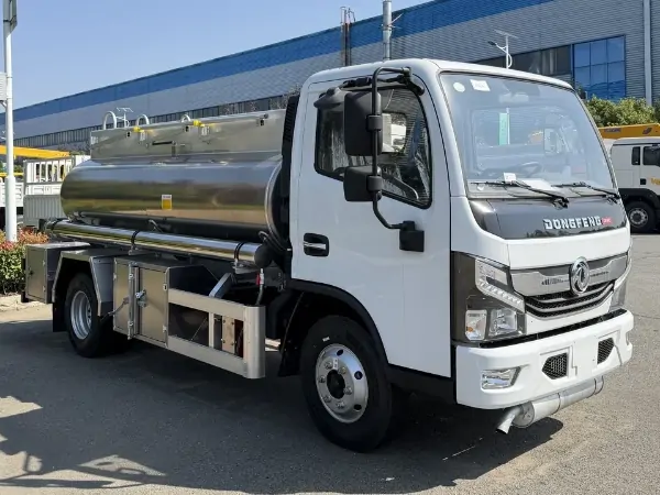 Dongfeng Captain E 4x2 Stainless Steel Potable Water Tanker Truck 4,000-6,000 L for Drinking Water Delivery