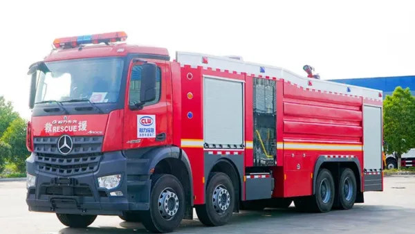 Foam Fire Fighting Truck Operation Demonstration - CLW truck video