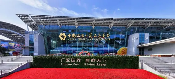 At the 140th Canton Fair, CLW's Best Sales Tool Was a Calculator