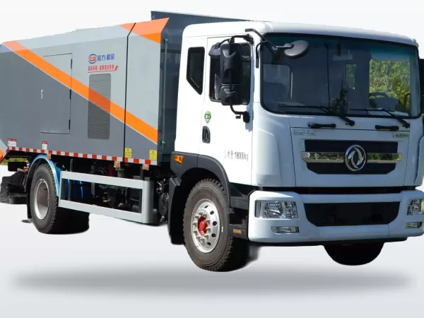 Dongfeng 4X2 Vacuum Sweeper Truck for All-Season Street Sweeping