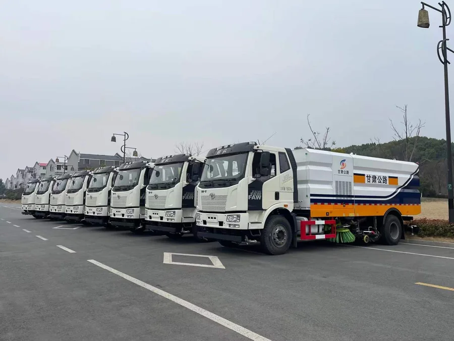 Government Tender Won: Multi-Unit FAW J6L Road Sweeper Fleet Delivered to a Provincial Highway Authority - CLW delivery case