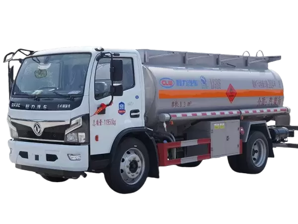 Dongfeng 8.3cbm Fuel Tanker for Gas-Station Runs