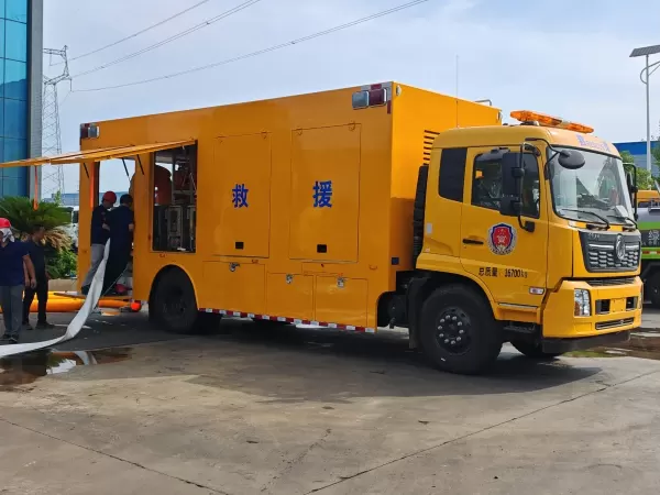 CLW Engineering Rescue Command Truck with 30kW Power