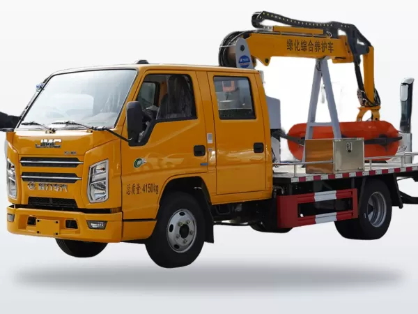 Hedge Trimming Truck with 4 m Boom for Roadside Green