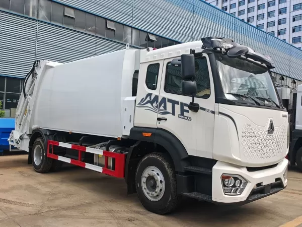 SINOTRUK HOWO NX 4x2 12m3 Compactor Garbage Truck 18T Heavy