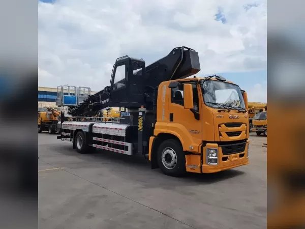 ISUZU 4x2 32m Telescopic Aerial Platform for Utility Crews