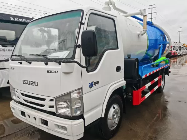 ISUZU 100P 5cbm Mini Sewage Truck for Estate Duty