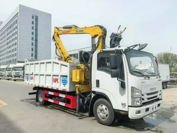 ISUZU 700P 4x2 Knuckle Boom Crane Truck 190HP Aluminum Body Light Crane