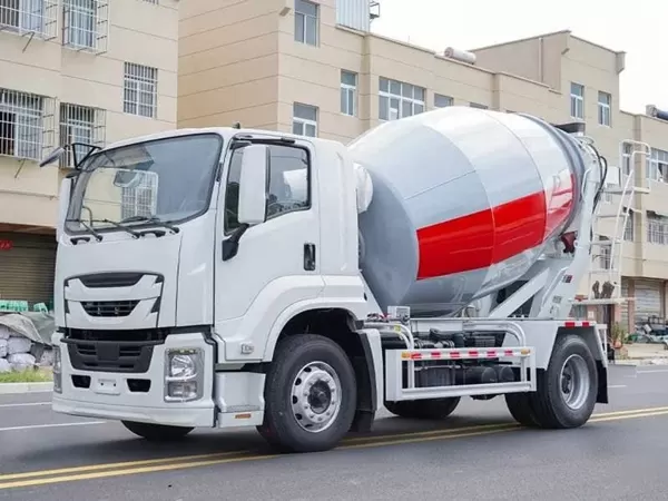 ISUZU GIGA 6x4 Concrete Mixer Truck 300HP Transit Mixer Red White Drum