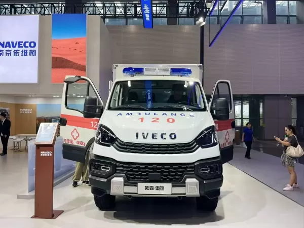IVECO 4x4 Off-Road Ambulance – Professional Emergency Rescue Vehicle
