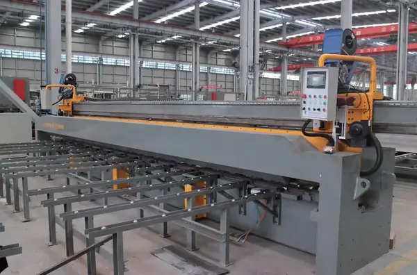 Hydraulic press brake forming sheet metal parts inside CLW fabrication workshop