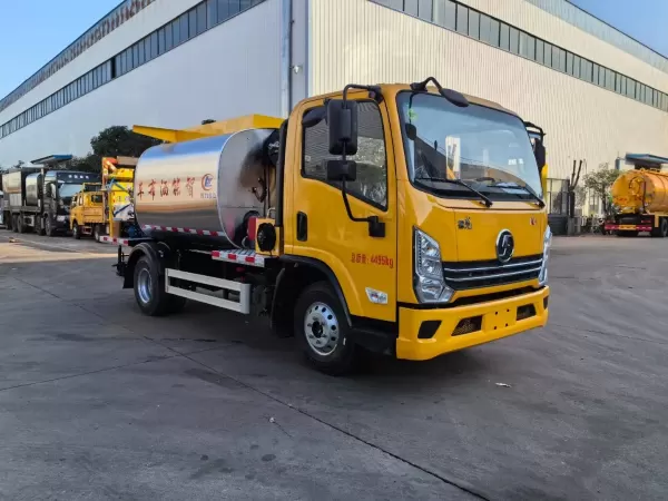 SHACMAN K1 Bitumen Distributor for Seal Season