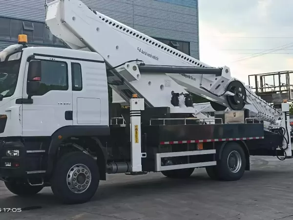 SINOTRUK TX 4X2 54m Telescopic Boom Platform for High-Rise Rescue