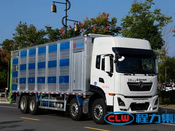 Dongfeng 8X4 Livestock Transport Truck for Long-Haul Pig & Cattle Runs